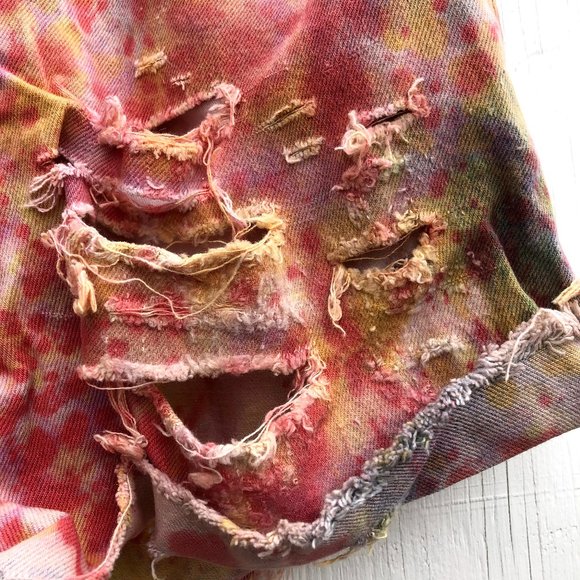 Ate 11 hand colored one of a kind shorts - Picture 3 of 8